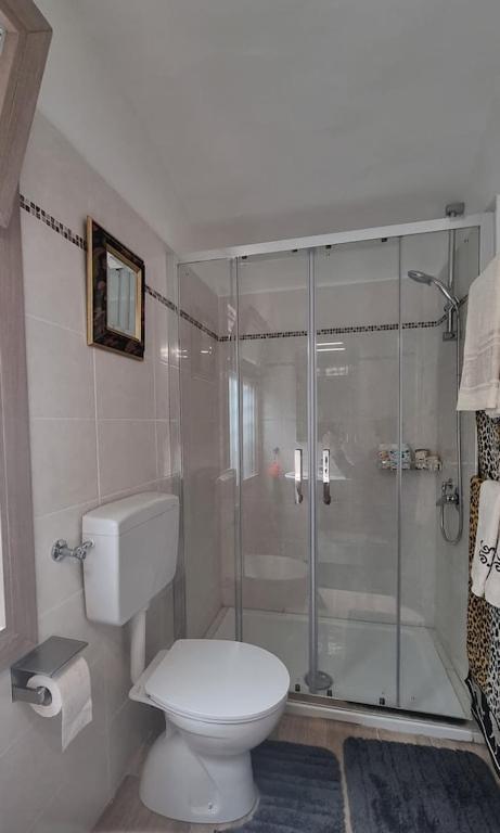 Beautifully Restored Romantic Apartment In The Centre Of Historic Dolcedo Luaran gambar